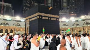 Read more about the article Bacaan Tawaf 7 Putaran Lengkap: Arab, Latin & Arti untuk Setiap Putaran