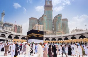 Read more about the article Legalisasi Umrah Mandiri Dinilai Bermasalah, AMPHURI Siapkan Gugatan ke MK