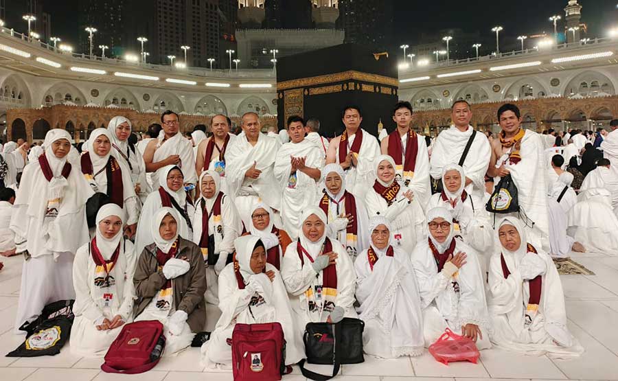 Read more about the article Travel Umroh di Kuningan: Panduan Memilih Agen Terpercaya untuk Ibadah yang Tenang